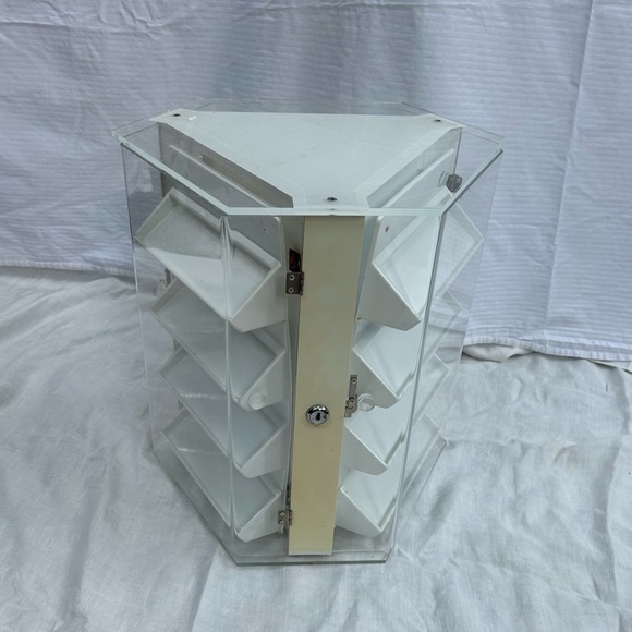 Vintage Rotating Kiddie Kraft Jewelry Counter Display Case Locked Craft Fair - Picture 3 of 12